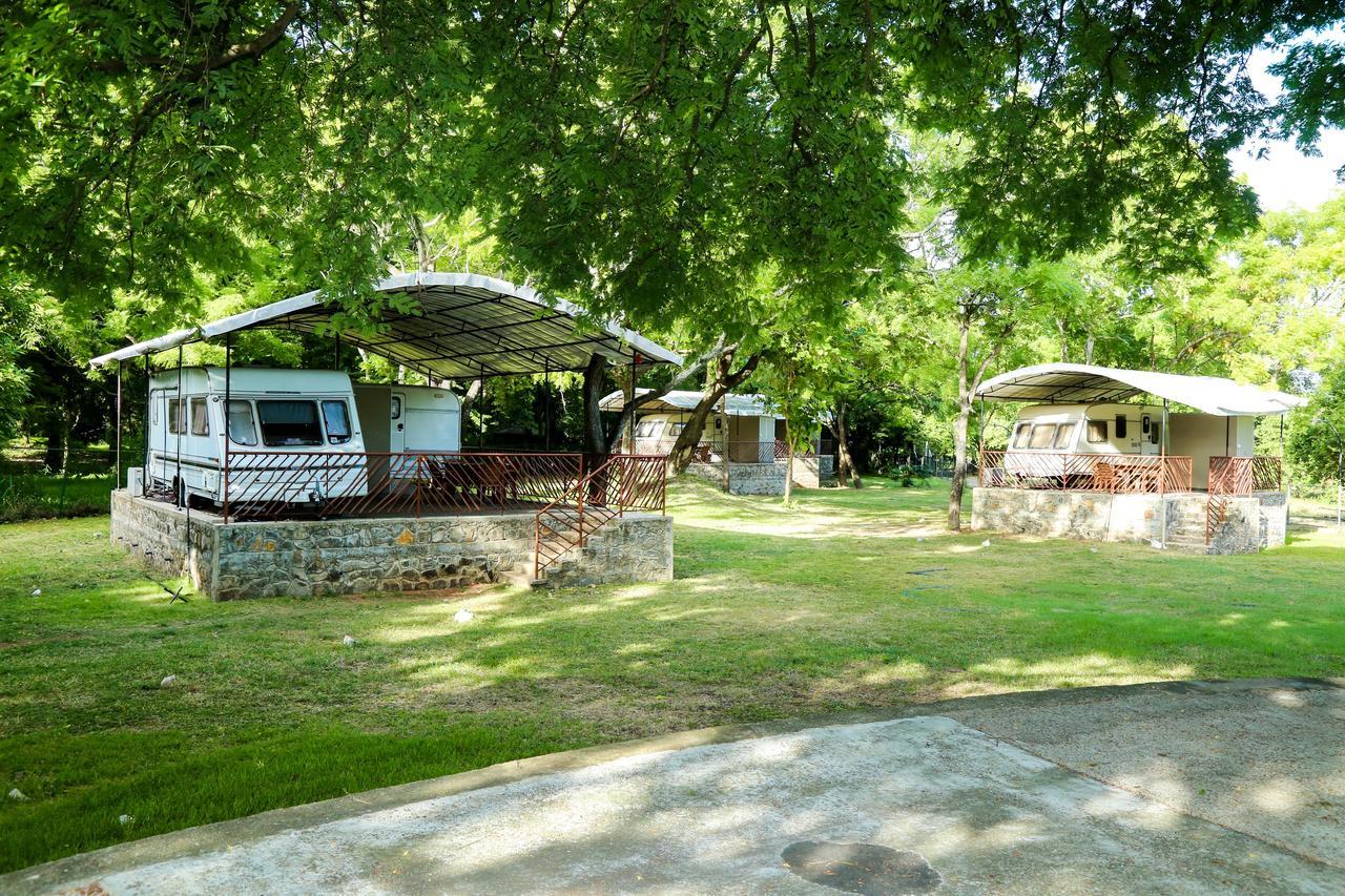Malwathu Oya Caravan Park Bed and Breakfast Anuradhapura Zewnętrze zdjęcie