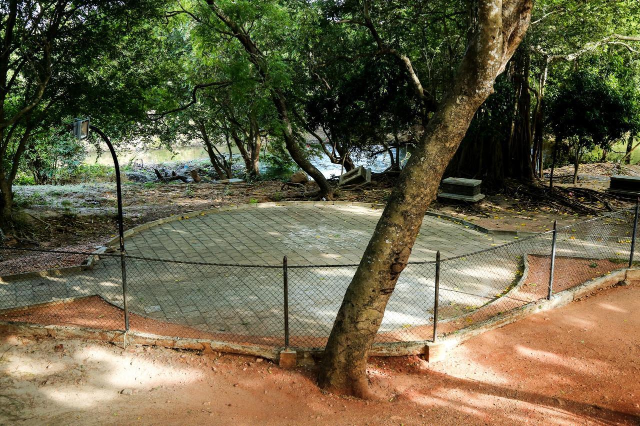 Malwathu Oya Caravan Park Bed and Breakfast Anuradhapura Zewnętrze zdjęcie